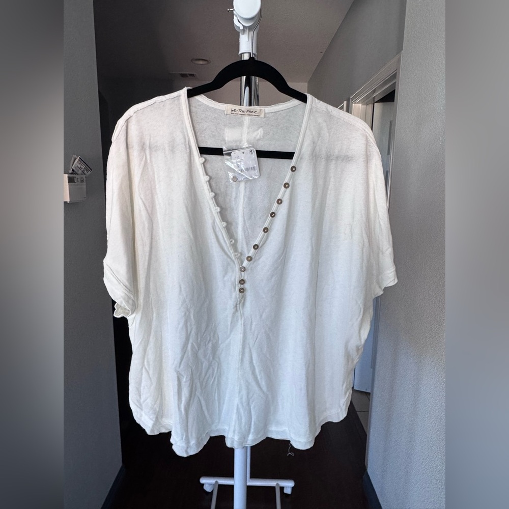 NWT Free People White V-Neck Button-Accent Short Sleeve Top